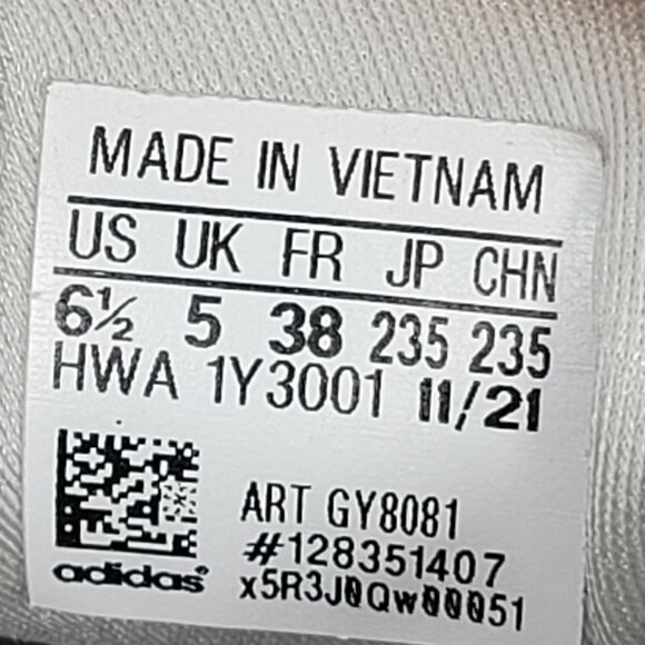 Adidas Ultraboost Wed DNA Women's White Running Shoes GY8081 US Size 6.5 - Picture 8 of 8